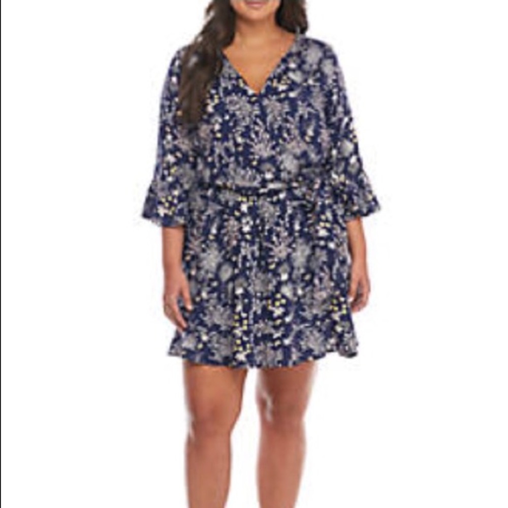 Beautiful Floral Pattern Dress - Picture 6 of 7